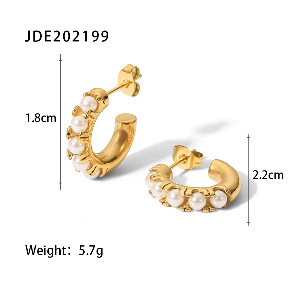 Instagram influencer's trendy and versatile geometric titanium steel earrings, 18K gold and stainless steel C-shaped earrings inlaid with pearls.