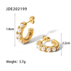 Instagram influencer's trendy and versatile geometric titanium steel earrings, 18K gold and stainless steel C-shaped earrings inlaid with pearls.