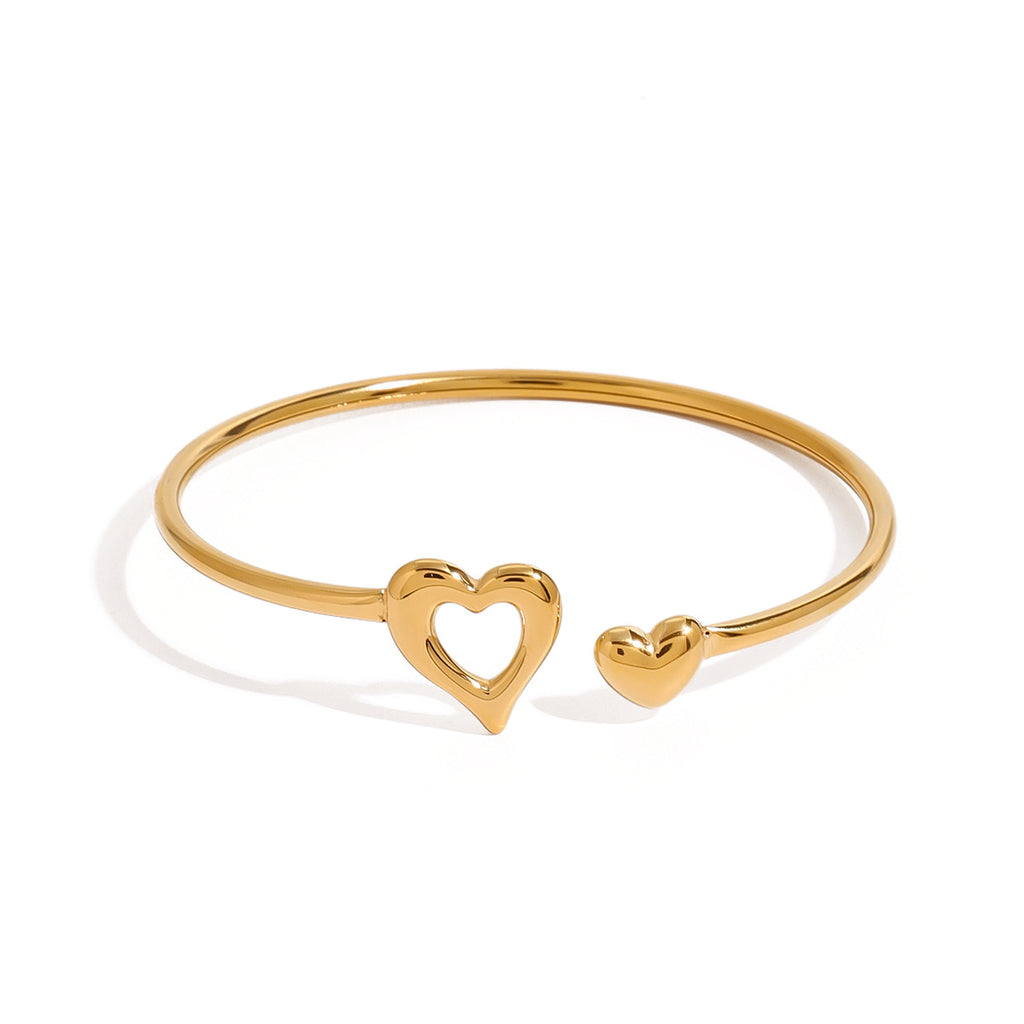 Stainless steel heart-shaped open bracelet, high-end niche bracelet, titanium steel bracelet, jewelry accessory