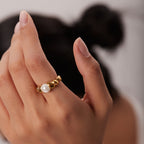 Ring Twisted Gold Pearl: 18K Plated Stainless Steel Women's Ring