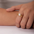 Ring Twisted Gold Pearl: 18K Plated Stainless Steel Women's Ring