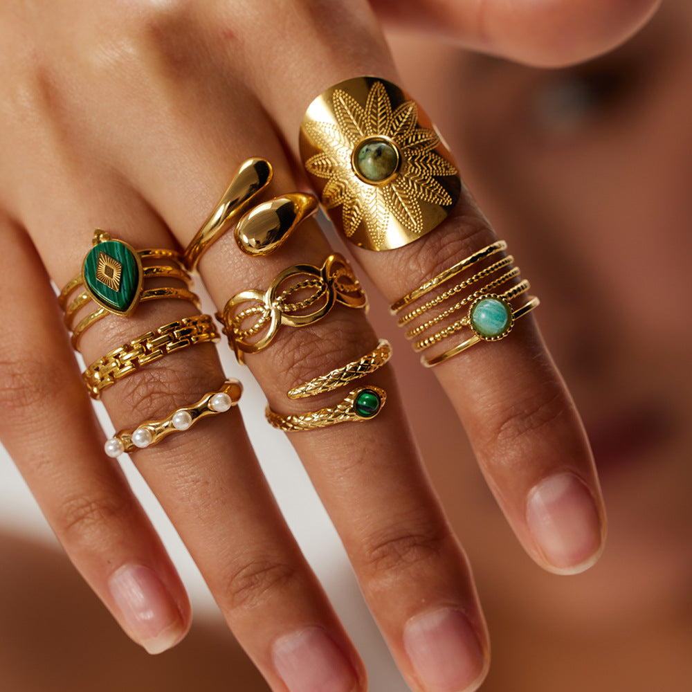 Ring 18k gold plated stainless steel floral gemstone design