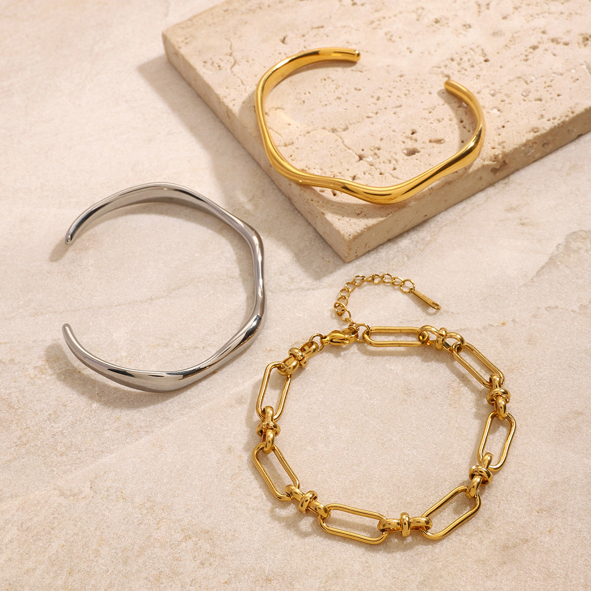INS stainless steel plain bangle, high-end classic bracelet, titanium steel open bangle, 18k gold jewelry.
