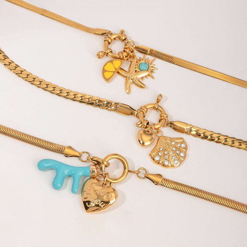 Minimalist vintage gold necklace with herringbone chain
