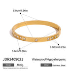 Stainless steel heart-shaped open bracelet, high-end niche bracelet, titanium steel bracelet, jewelry accessory