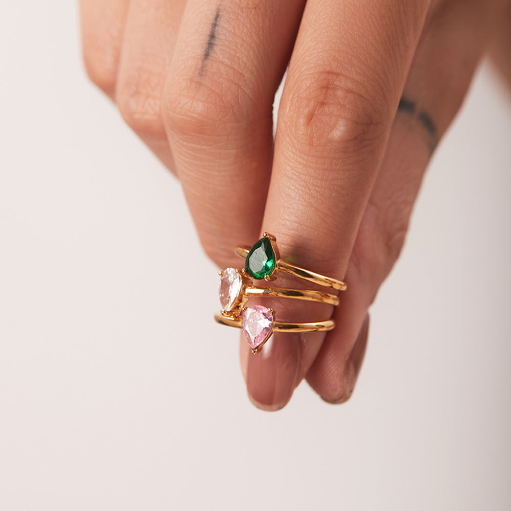 Heart-Shaped Gold Zircon Ring, Gift-Worthy Accessory