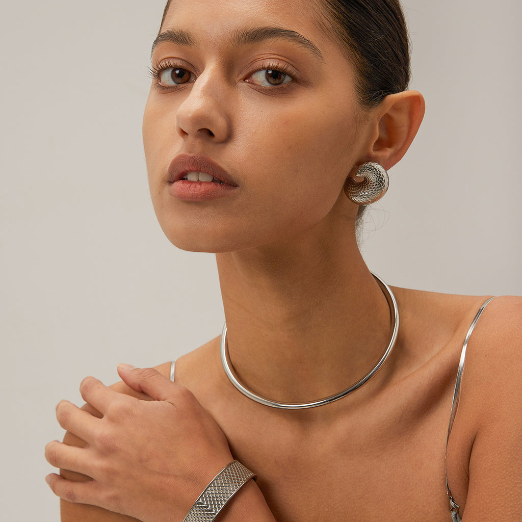 Necklace: 18K Gold Plated Minimalist Open Cuff Choker for Women